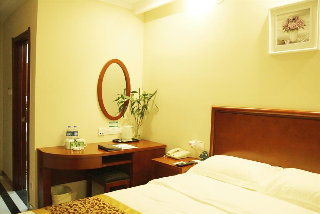 Greentree Inn Shanghai Pudong New District Shenmei East Road Express Hotel Bagian luar foto